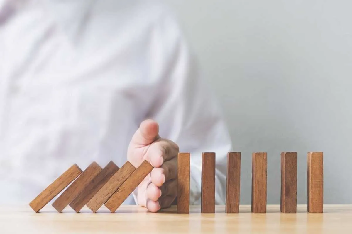 Bouncing-Back-Stronger_-The-New-Playbook-for-Business-Resilience